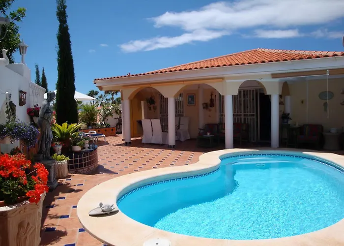 Luxurious Violet Villa