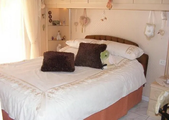 Villa Luxurious Violet