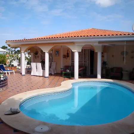 Vila Luxurious With Private Pool